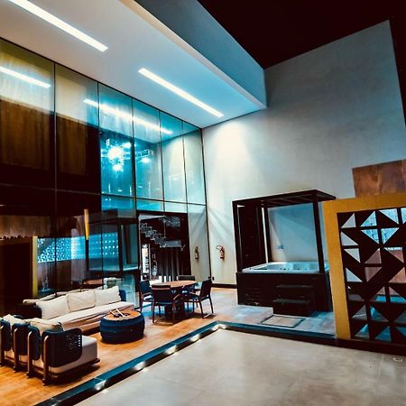 פטרולינה Dubai Motel מראה חיצוני תמונה