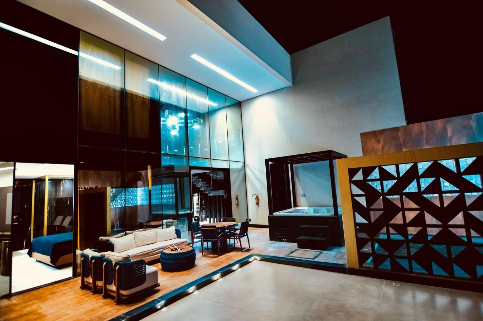 פטרולינה Dubai Motel מראה חיצוני תמונה